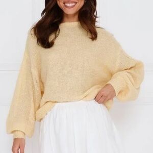 Brand New With Tags Hello Molly Soft Yellow Sweater, Perfect Condition